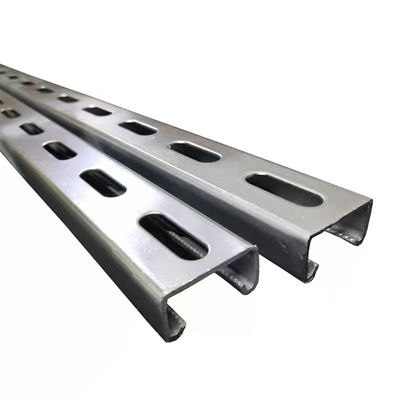 Plomberie en acier au carbone perforé pré galvanisé Unistrut C canal poutre 6 pouces